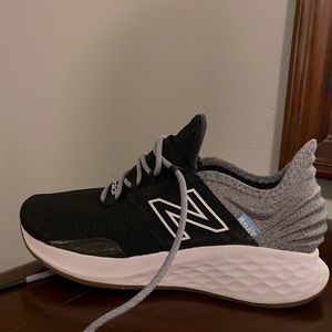 New balance tennis shoes women’s - size 7